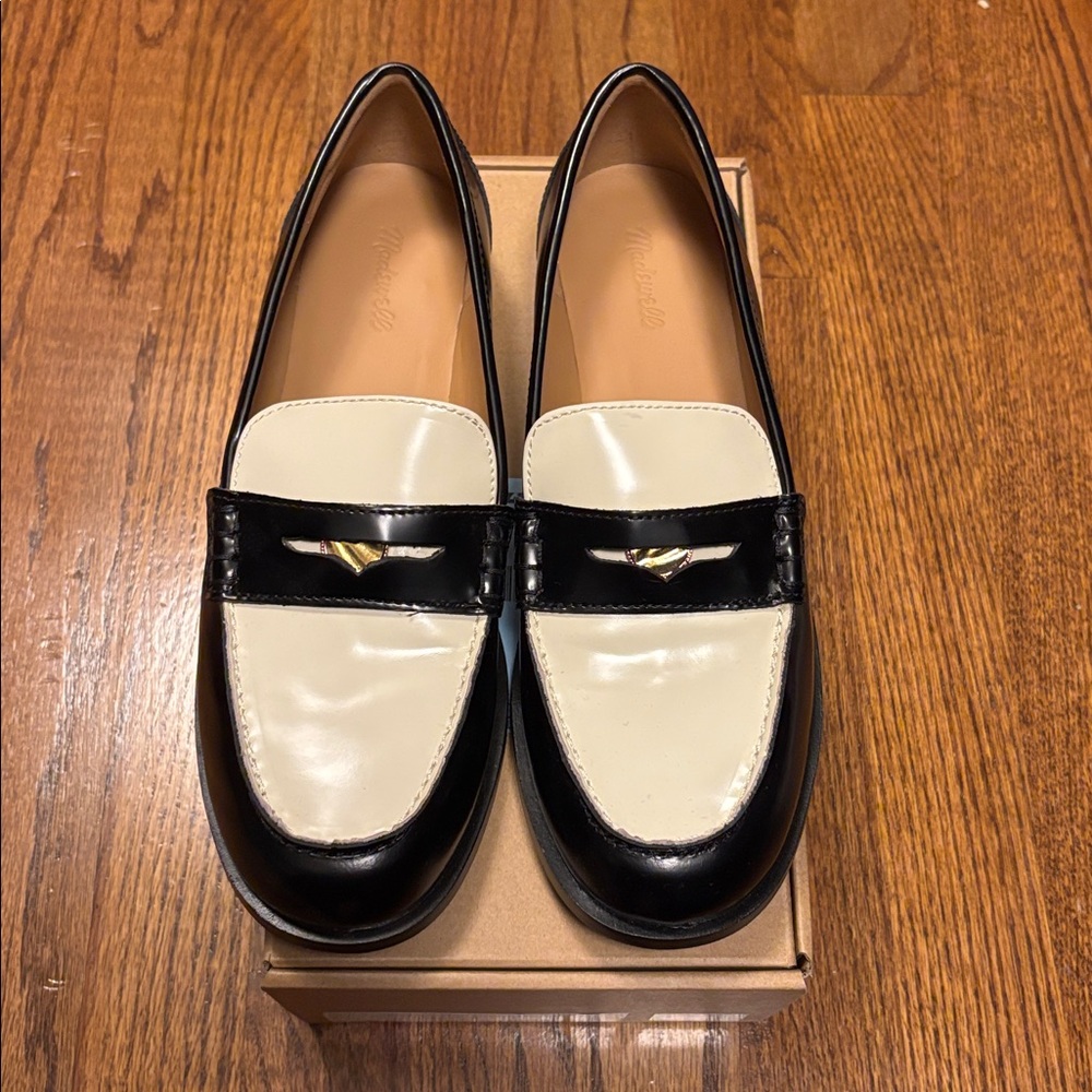 Madewell - They Grayson Penny Loafer in black and white
